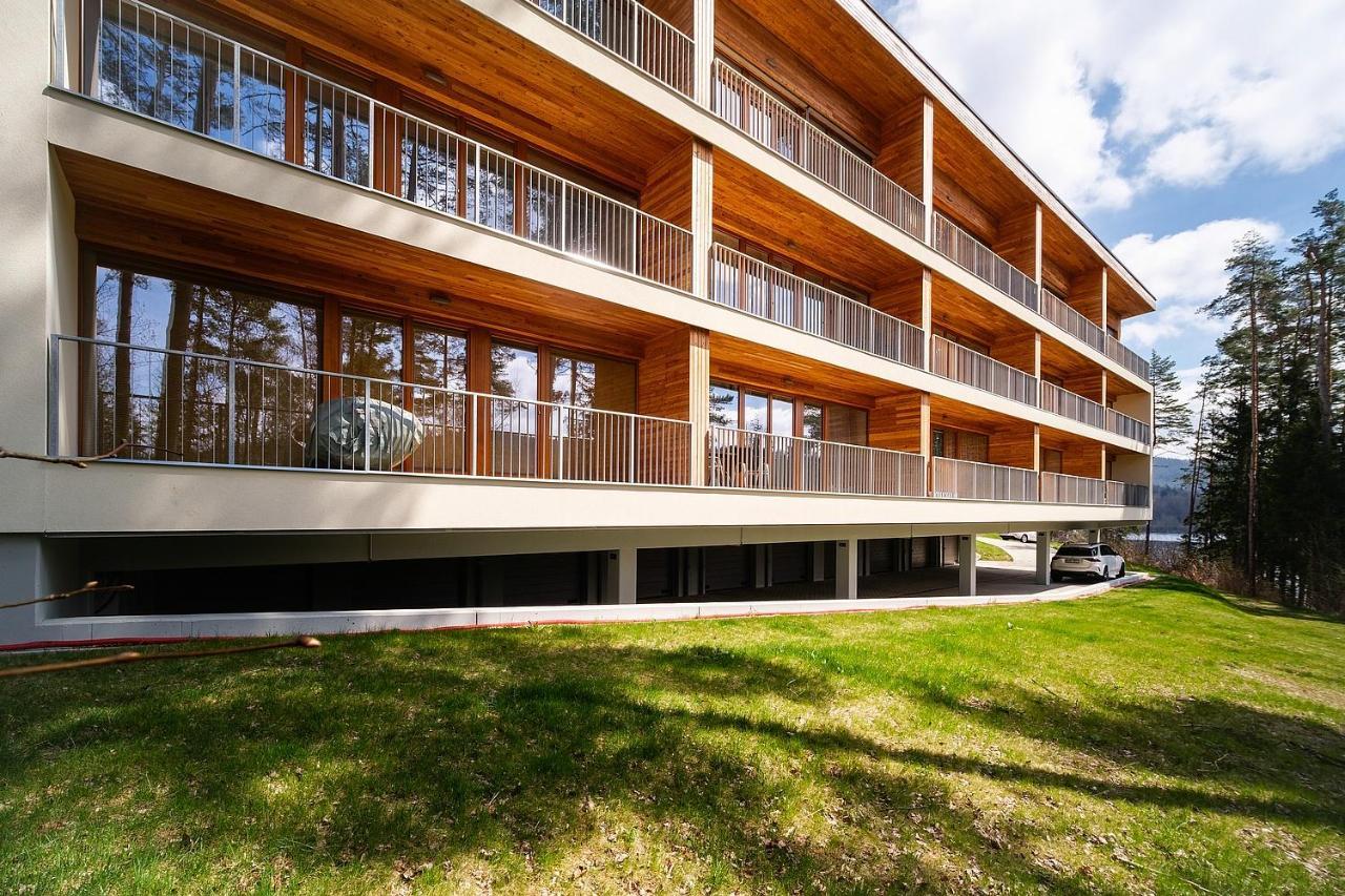 Apartman Lipnoport Lipno nad Vltavou Exterior photo