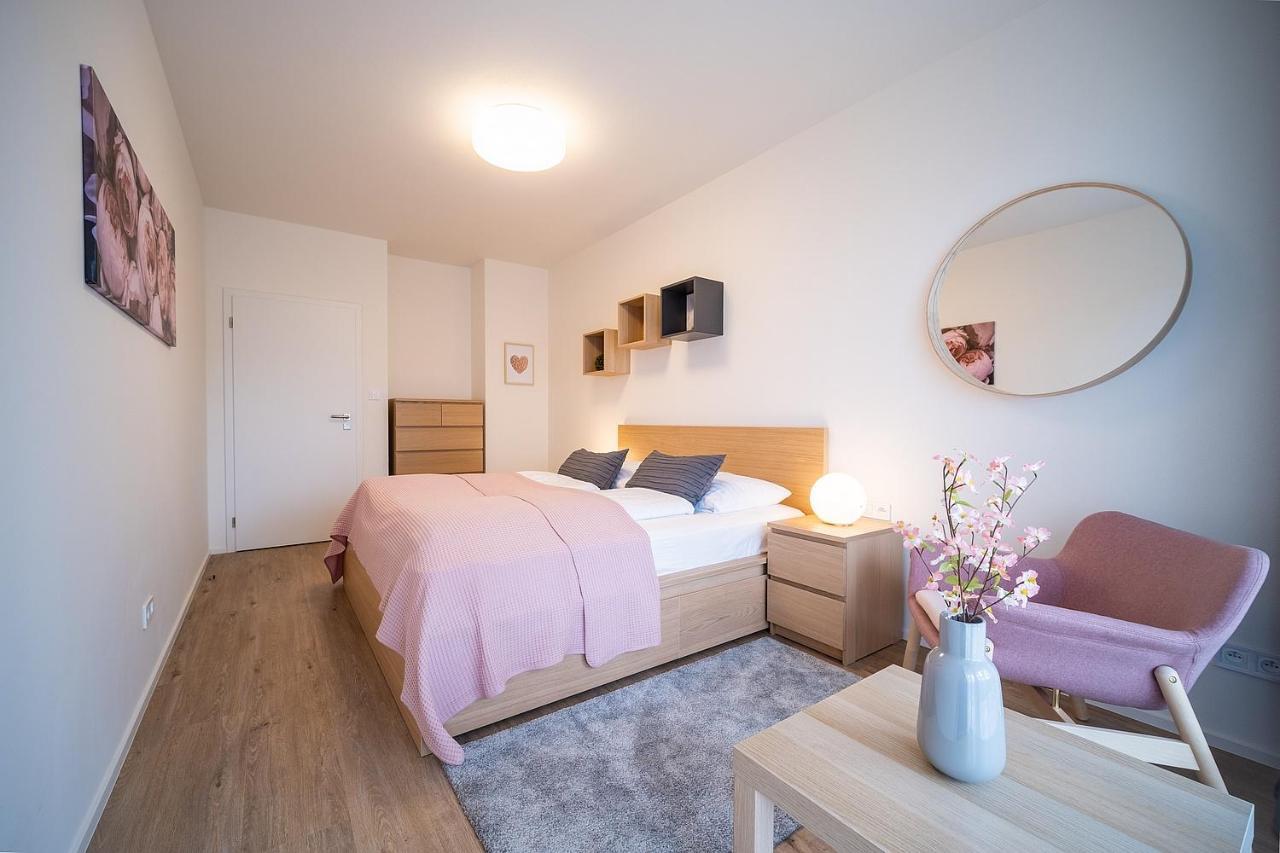 Apartman Lipnoport Lipno nad Vltavou Exterior photo